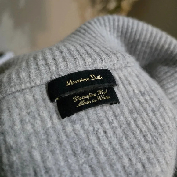 Shrunken Massimo Dutti Wool Sweater - Picture 6 of 10